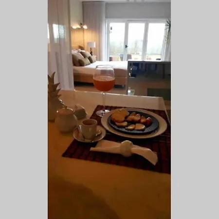 Luxury In Front The Sea Apartment